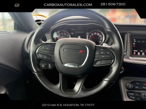 Used 2023 Dodge Challenger R/T RWD image 10