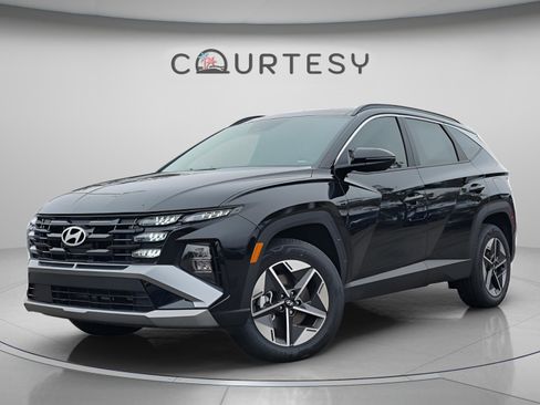 New 2026 Hyundai Tucson SEL image 1