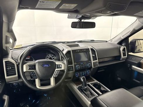Used 2019 Ford F150 Lariat image 22