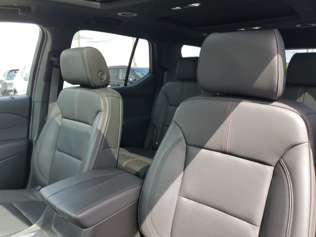 Used 2023 Chevrolet Traverse RS w/ LPO, Floor Liner Package AWD/4WD image 14
