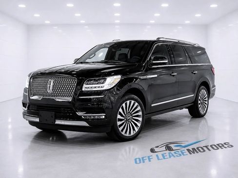 Used 2019 Lincoln Navigator Reserve AWD/4WD image 1