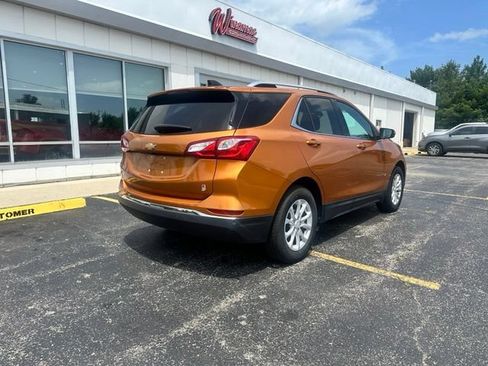 Used 2018 Chevrolet Equinox LT w/ Sun & Infotainment Package FWD image 8