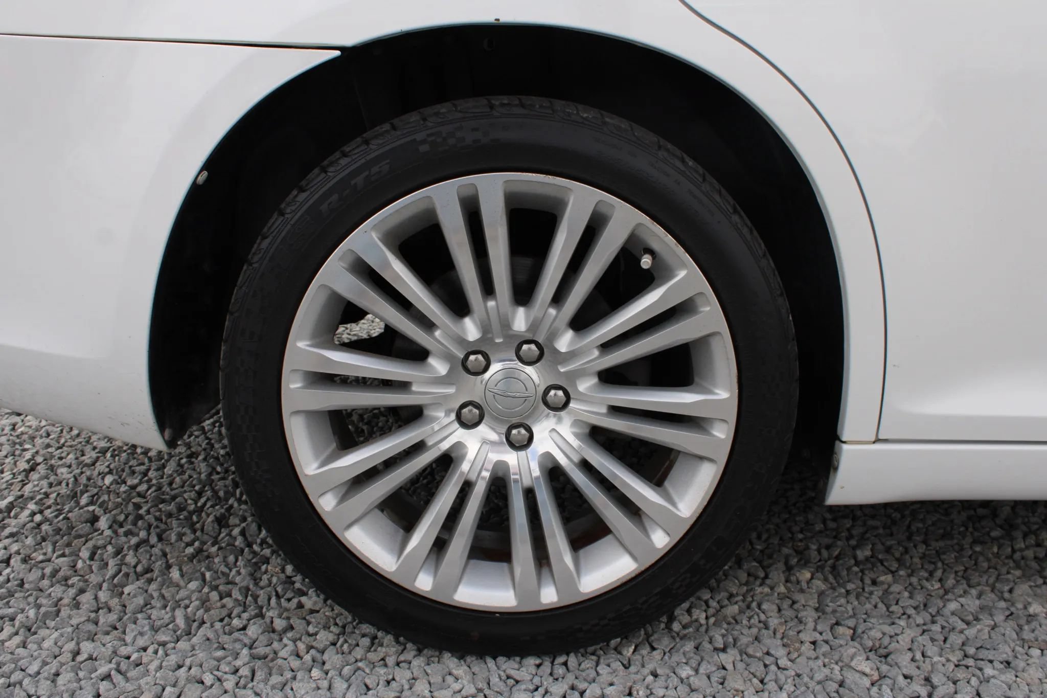 Used 2011 Chrysler 300 Limited w/ Sound Group RWD image 8