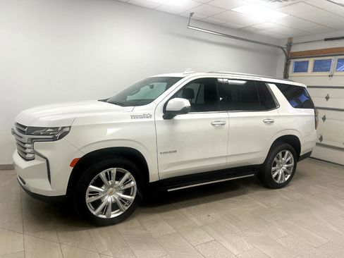Used 2024 Chevrolet Tahoe High Country image 2