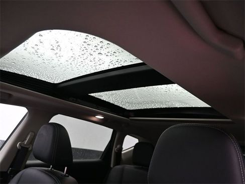 Used 2018 Nissan Murano Platinum image 15