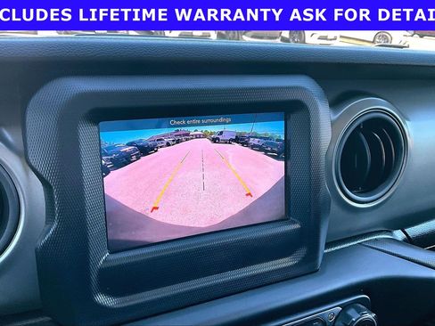 Used 2023 Jeep Wrangler Unlimited AWD/4WD image 18