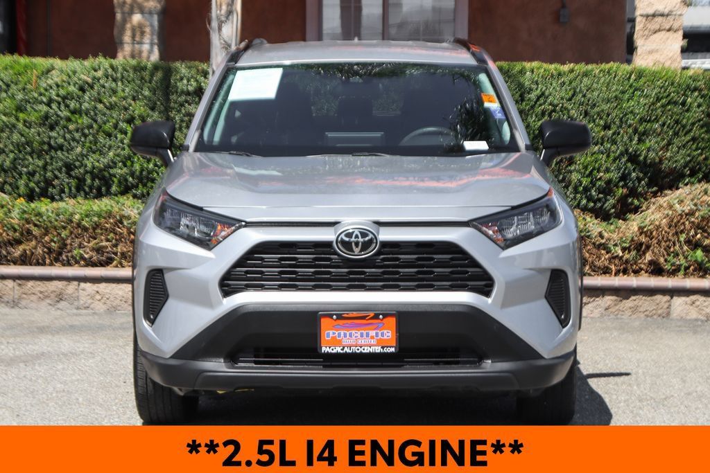 Used 2021 Toyota RAV4 LE FWD image 3