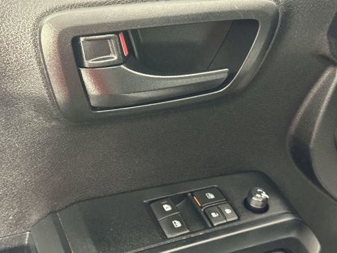 Used 2021 Toyota Tacoma SR image 17