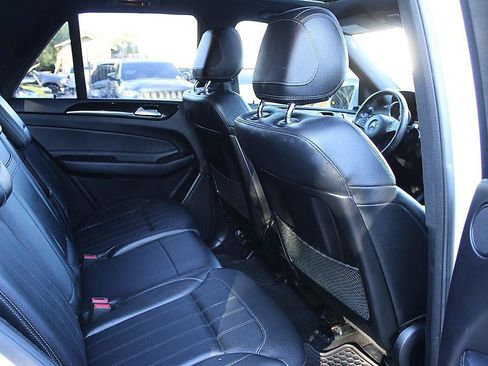 Used 2019 Mercedes-Benz GLE 400 4MATIC image 23