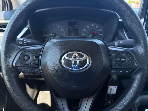 Certified 2025 Toyota Corolla LE FWD image 22