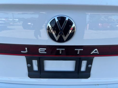 Used 2025 Volkswagen Jetta S FWD image 28