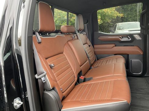 Used 2024 GMC Sierra 1500 Denali Ultimate image 40