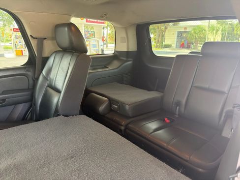 Used 2013 GMC Yukon SLT AWD/4WD image 32