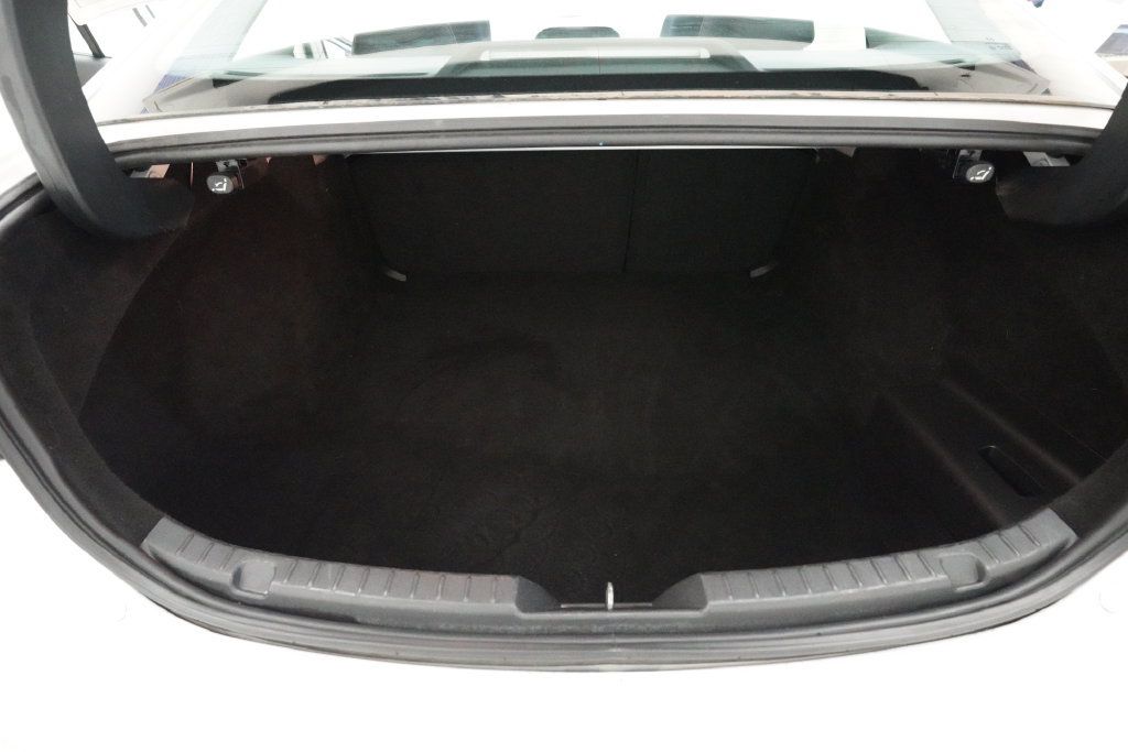 Used 2024 MAZDA MAZDA3 s FWD image 9