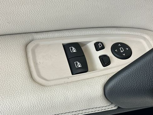 Used 2023 BMW Z4 sDrive30i w/ Convenience Package image 13