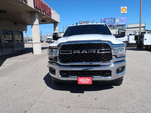 Used 2024 RAM 3500 Big Horn image 2