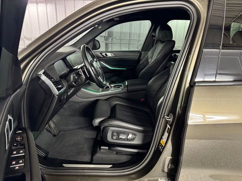 Used 2023 BMW X5 xDrive40i w/ Premium Package AWD/4WD image 37