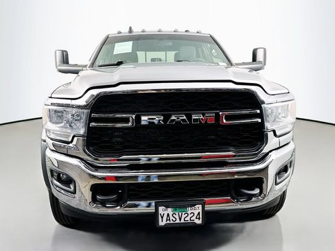 Used 2022 RAM 5500 Tradesman w/ Chrome Appearance Group AWD/4WD image 2