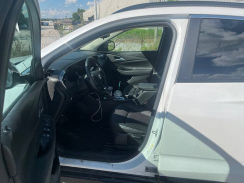 Used 2024 Buick Encore GX Sport Touring w/ Experience Buick Package FWD image 6