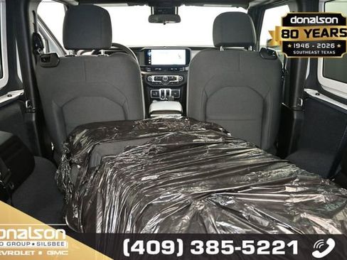 Used 2025 Jeep Wrangler Sport AWD/4WD image 10