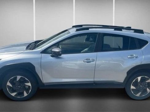 Used 2024 Subaru Crosstrek 2.5i Limited AWD/4WD image 6