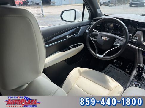 Used 2024 Cadillac XT6 Sport w/ Technology Package AWD/4WD image 32