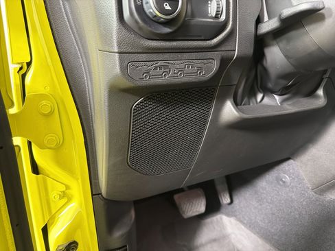 Used 2024 Jeep Gladiator Sport image 20