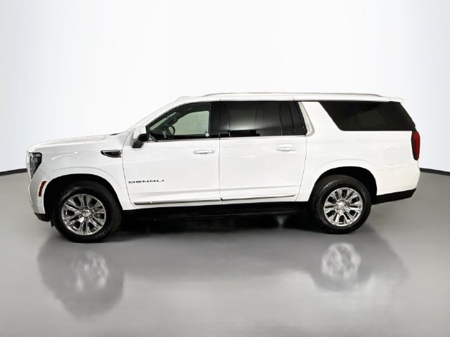 Used 2025 GMC Yukon XL Denali RWD image 6