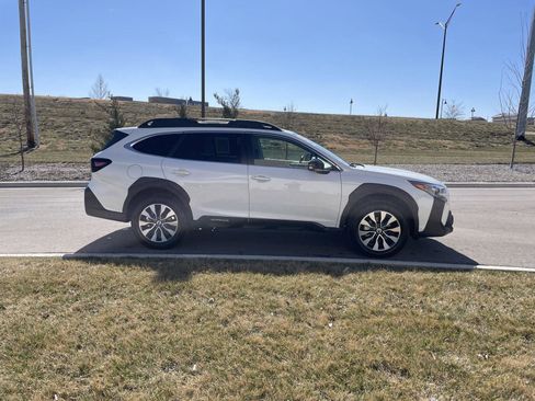 Used 2024 Subaru Outback Limited image 23