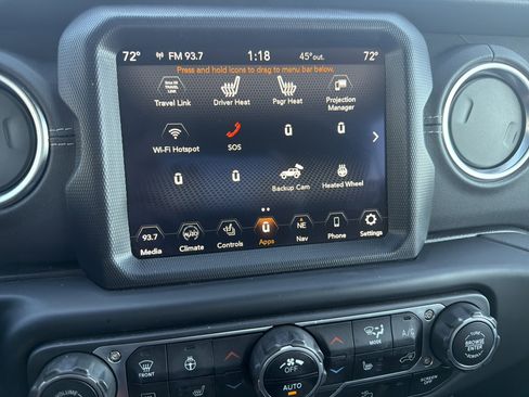 Used 2023 Jeep Wrangler Sahara w/ Cold Weather Group image 24