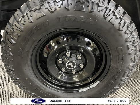 Used 2022 Ford Bronco Black Diamond image 14