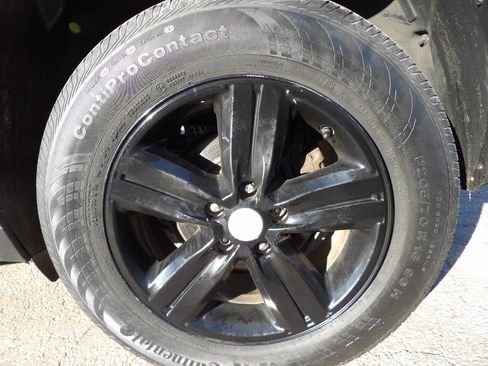 Used 2015 Chevrolet Trax LT w/ LT Sun and Sound Package image 6