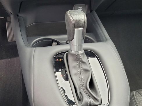 Used 2024 Honda HR-V LX image 23