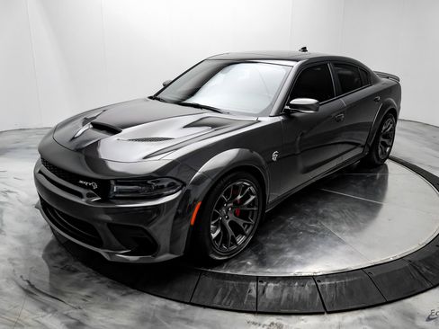 Used 2020 Dodge Charger SRT Hellcat w/ Harman/Kardon Audio Group image 4
