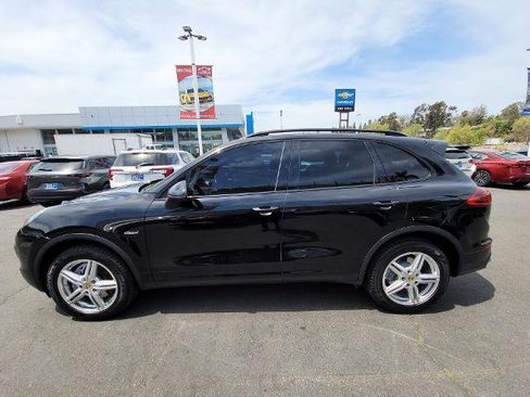 Used 2015 Porsche Cayenne Diesel AWD/4WD image 5