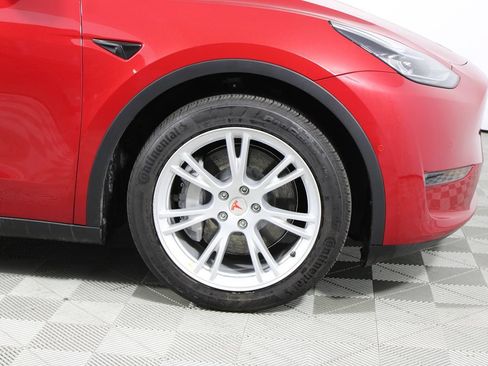 Used 2022 Tesla Model Y Long Range AWD/4WD image 22