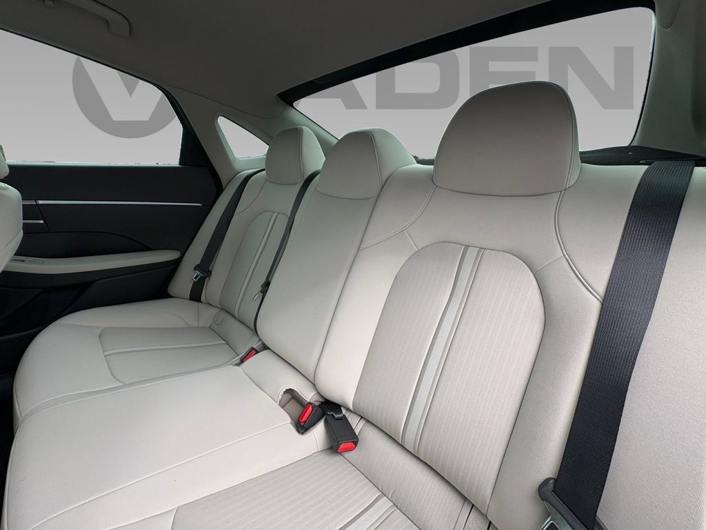 New 2025 Hyundai Sonata SE FWD image 4