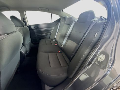 Used 2025 Nissan Altima 2.5 SV FWD image 25