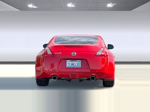 Used 2016 Nissan 370Z Coupe RWD image 10