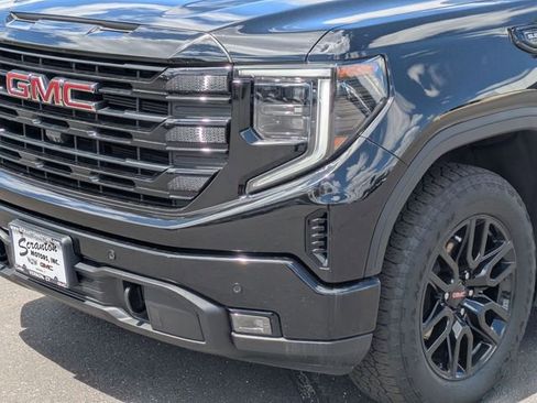Certified 2024 GMC Sierra 1500 Elevation w/ Elevation Premium Package AWD/4WD image 9