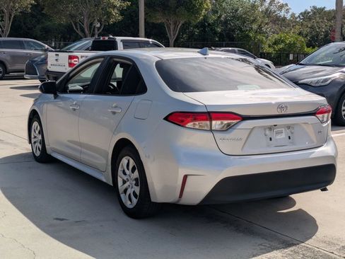 Used 2024 Toyota Corolla LE image 7