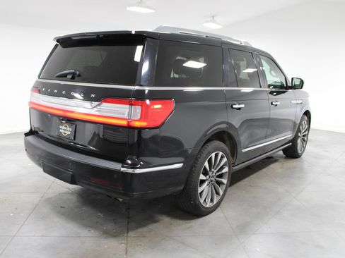 Used 2018 Lincoln Navigator Select RWD image 9