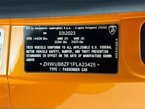 Used 2023 Lamborghini Huracan Tecnica image 33