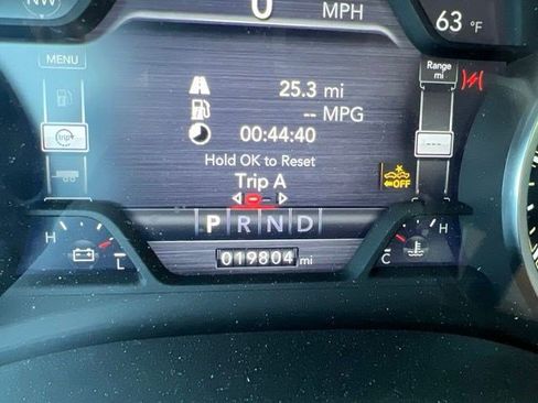 Used 2024 RAM 2500 Big Horn w/ Safety Group AWD/4WD image 32