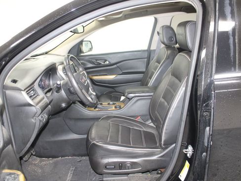 Used 2017 GMC Acadia Denali image 16