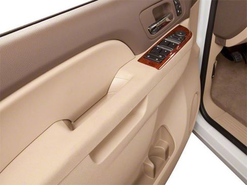 Used 2010 Chevrolet Silverado 1500 LT w/ Power Pack Plus AWD/4WD image 12