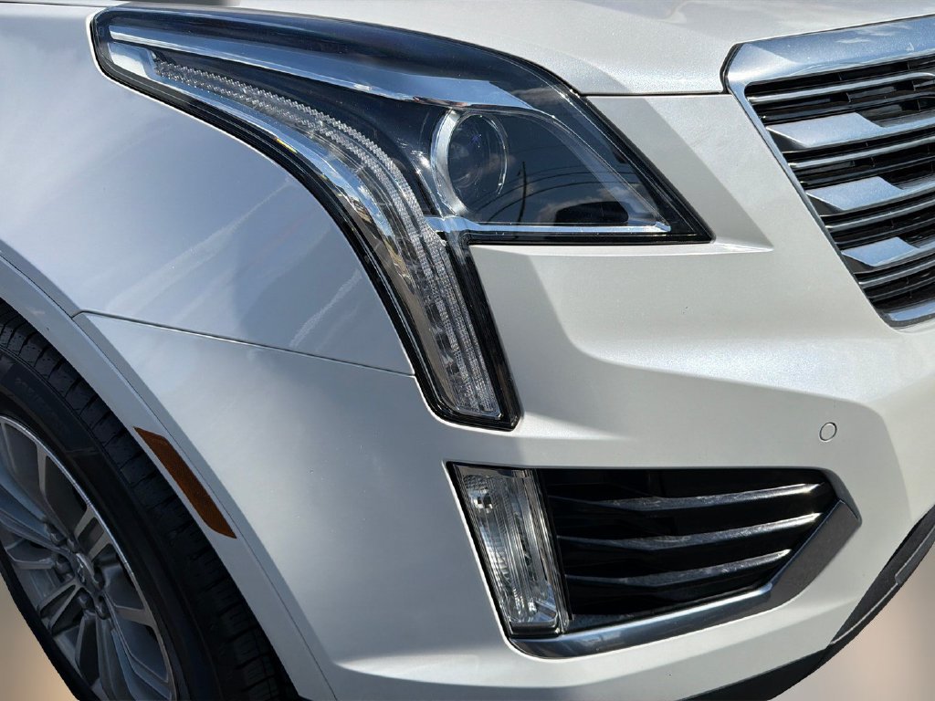 Used 2017 Cadillac XT5 Luxury FWD image 11