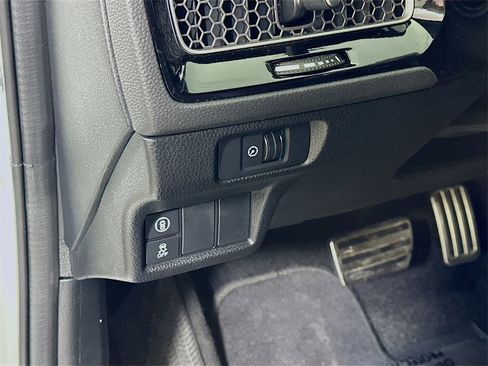 Used 2023 Honda Civic Sport image 17