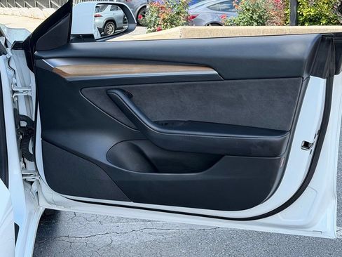 Used 2021 Tesla Model 3 Long Range AWD/4WD image 34
