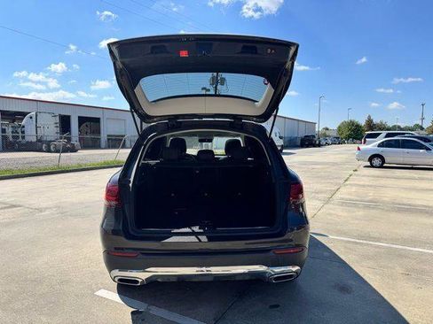 Used 2020 Mercedes-Benz GLC 300 4MATIC image 24